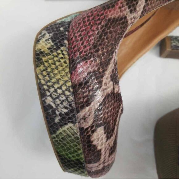 Cosmopolitan Womens Jackie Platform Pump Shoes Pink Snakeskin Slip Ons 9.5 M - Picture 5 of 9